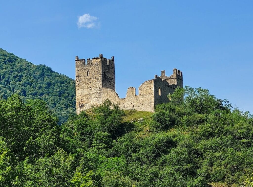 Château de Miglos: A Medieval Fortress in France 4 Château de Miglos