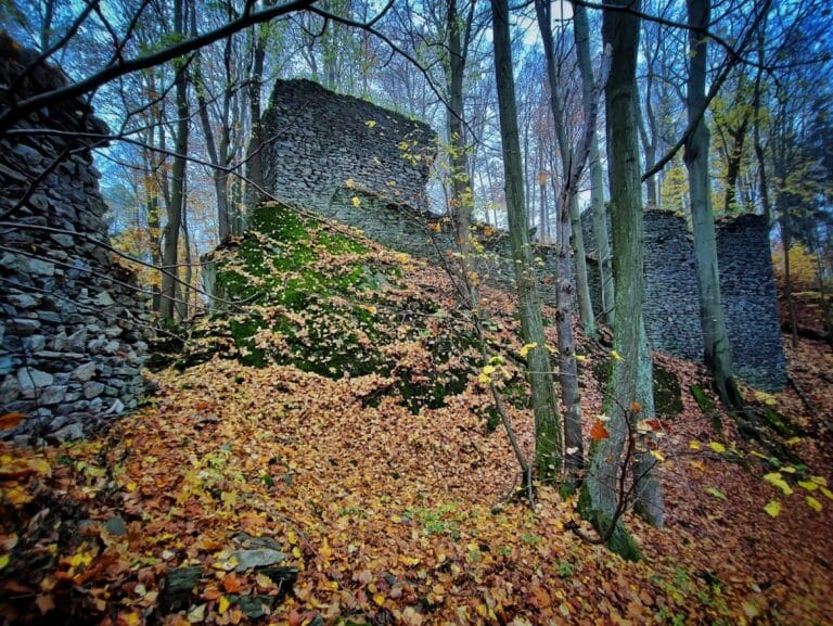 Nový hrad: A Medieval Castle Ruin Near Lužná, Czech Republic