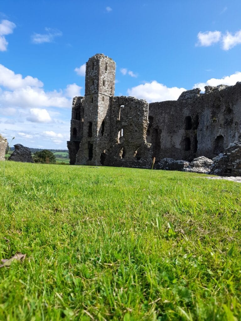 Llawhaden Castle: A Medieval Episcopal Fortress in Wales 2 Llawhaden Castle