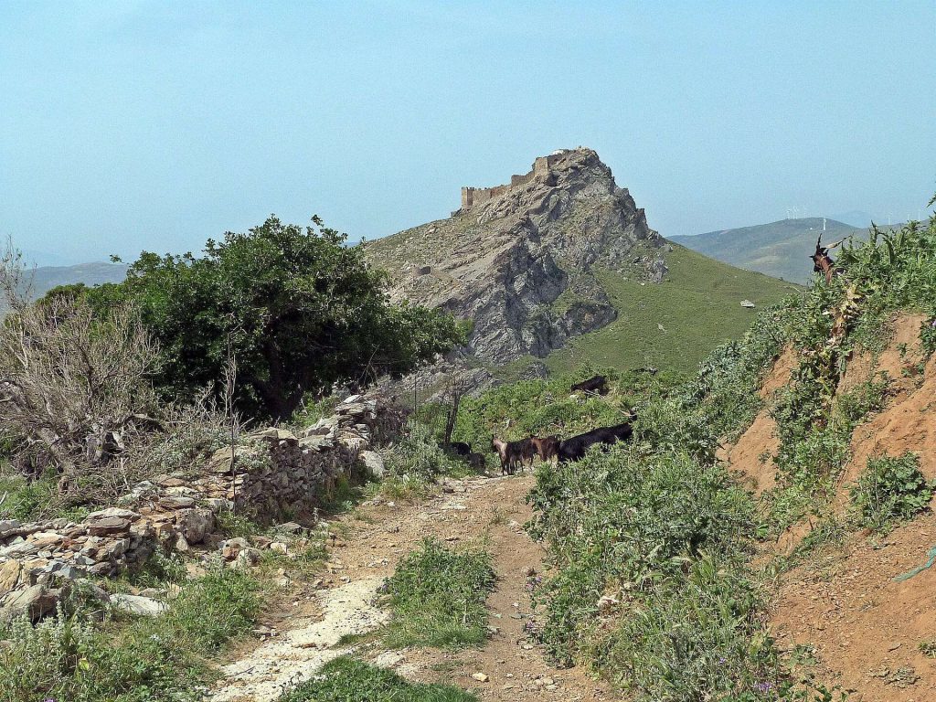 Castelo Rosso: The Medieval Fortress of Karystos, Greece 4 Castelo Rosso