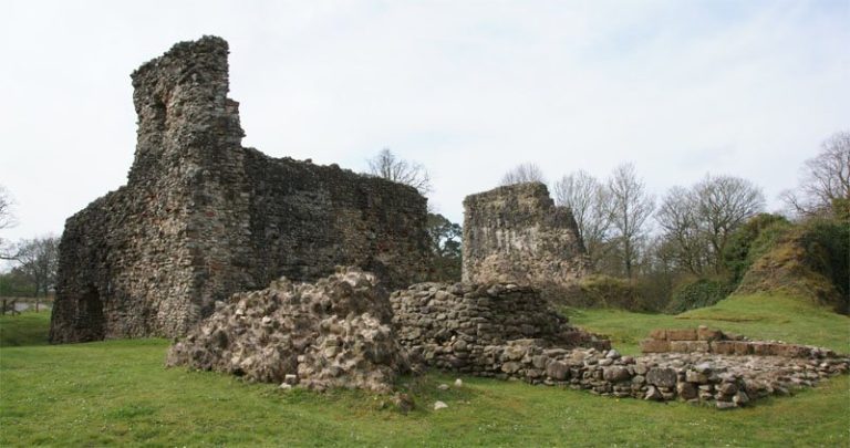 Lochmaben Castle: A Medieval Royal Stronghold in Scotland