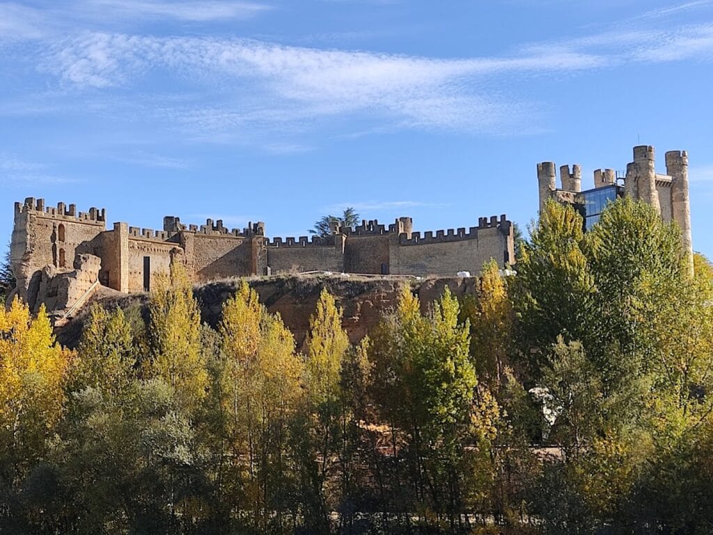 Castillo de Valencia de Don Juan: A Gothic Fortress in Spain 3 Castillo de Valencia de Don Juan