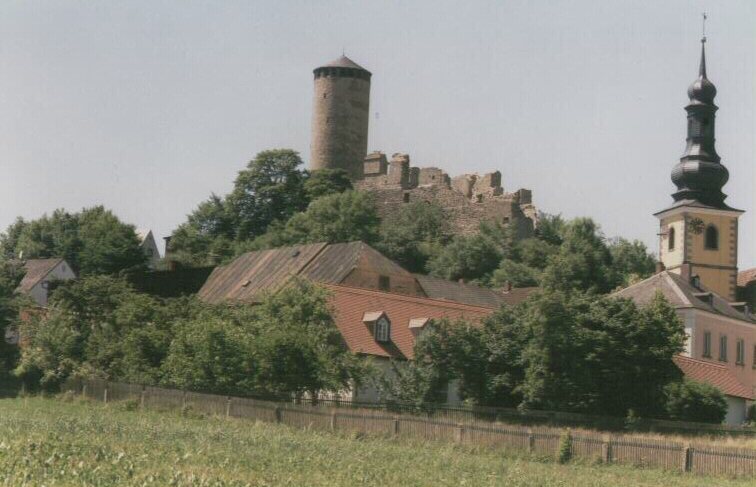 Thierstein Castle: A Medieval Administrative Fortress in Germany