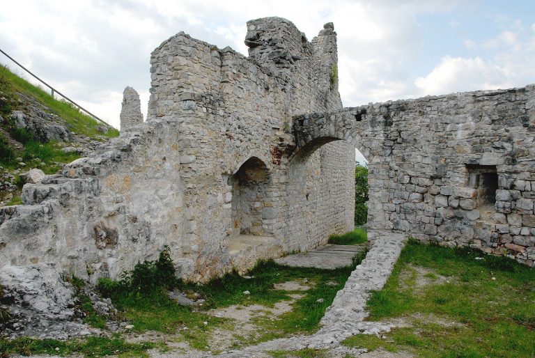 Rabenstein Castle: A Medieval Rock Castle Protecting St. Paul’s Abbey
