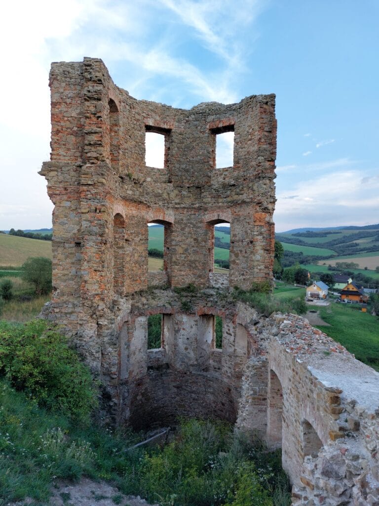 Plaveč Castle: A Medieval Fortress and Noble Residence in Slovakia 8 Plaveč Castle
