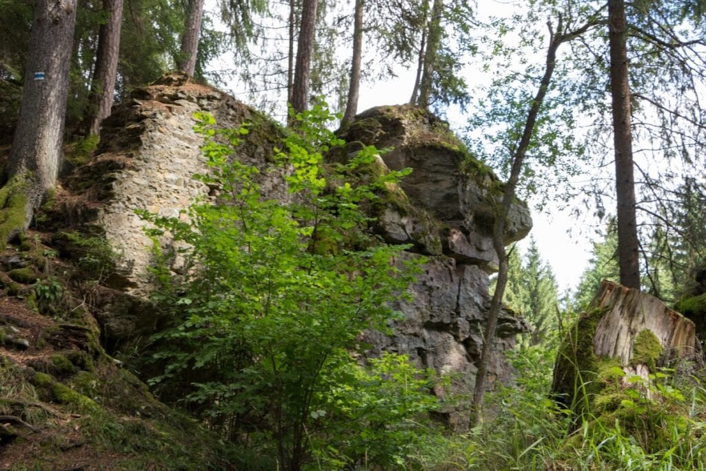 Hus: A Gothic Watch Castle in Czechia 1 Hus
