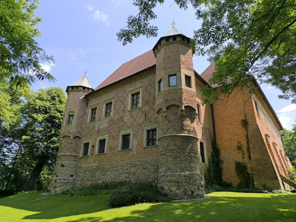 Dębno Castle: A Historic Noble Residence in Poland 6 Dębno Castle