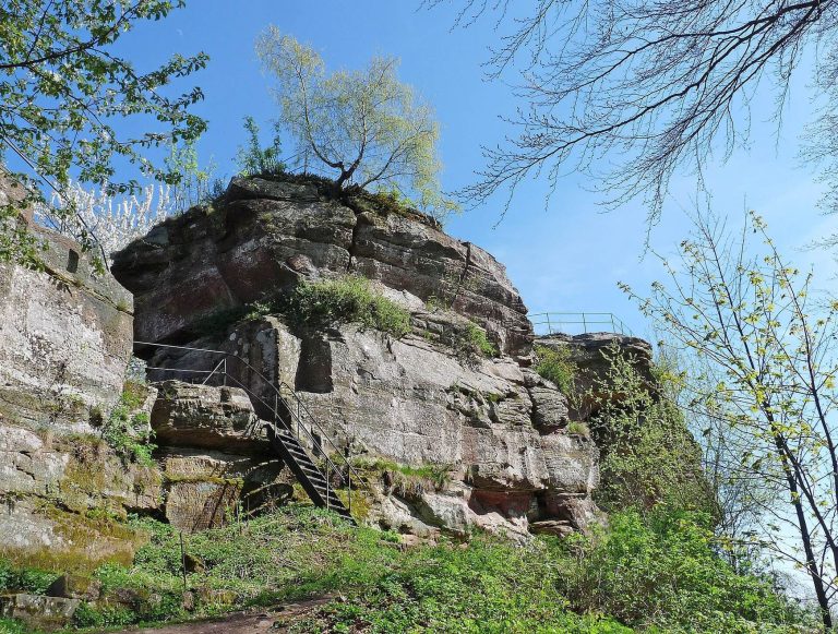 Château de Lœwenstein: A Medieval Rock Castle in France