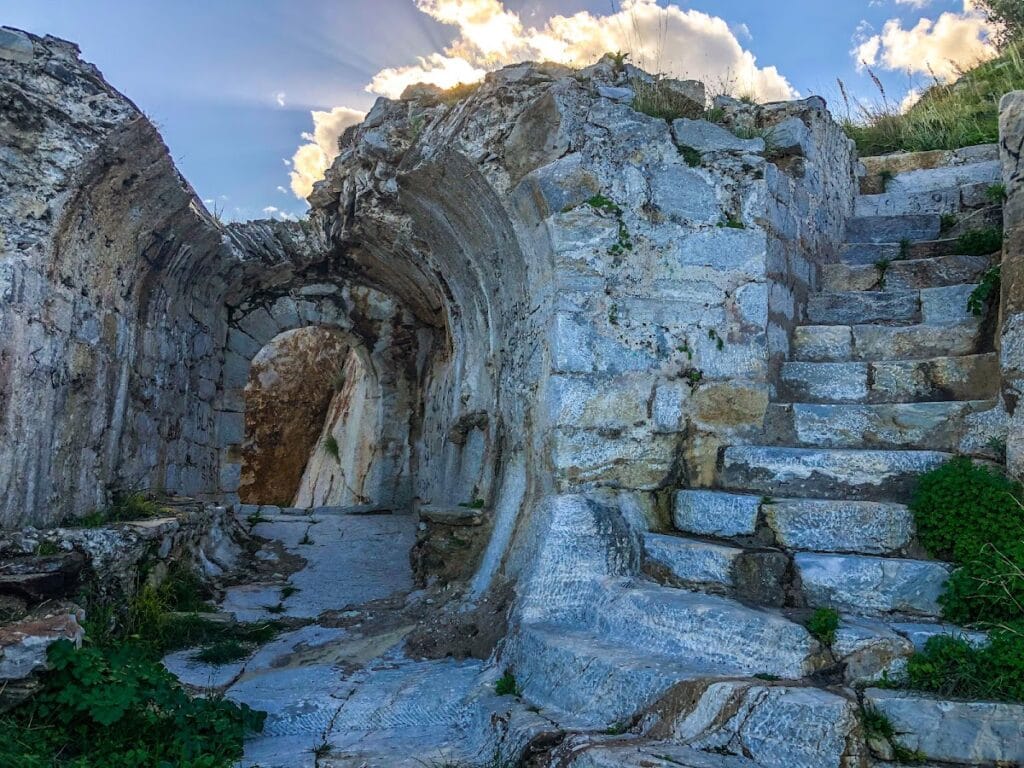 Paleokastro of Malevizio: A Fortress Guarding the Gulf of Heraklion 1 Paleokastro of Malevizio