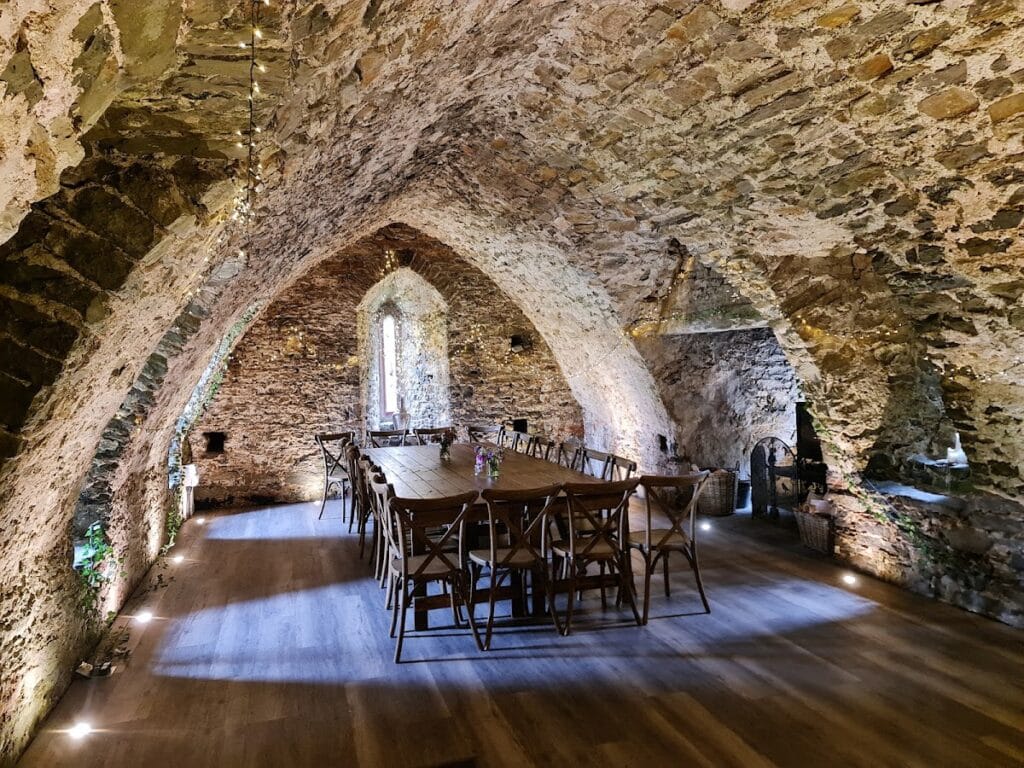 Manorbier Castle: An Anglo-Norman Fortified Residence in Wales 4 Manorbier Castle