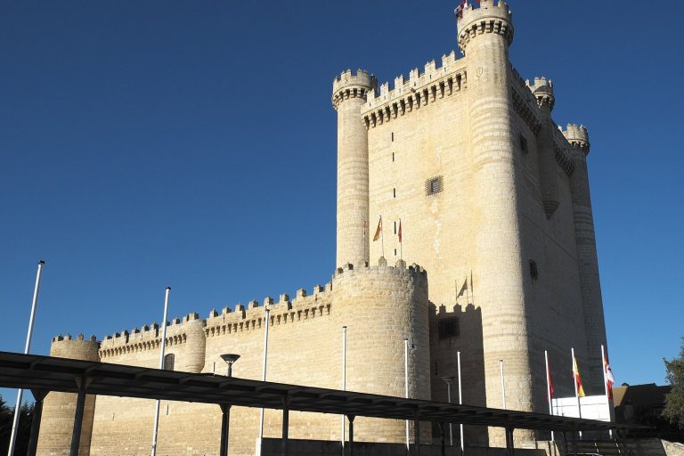 Fuensaldaña Castle: A Fifteenth-Century Seigneurial Residence in Spain