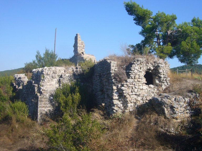 Castell de Castellolí: A Medieval Castle and Frontier Stronghold in Spain