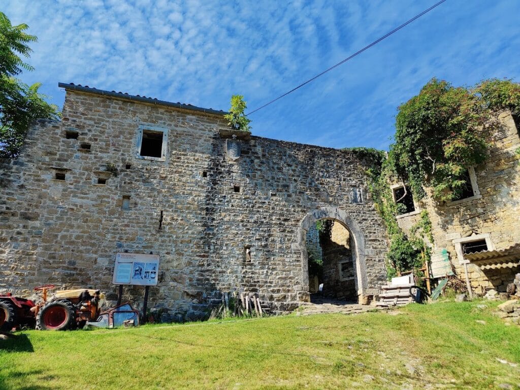 Castle Završje: A Medieval Castle in Croatia 2 Castle Završje