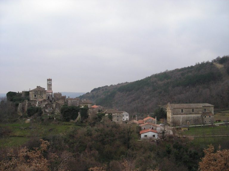 Castle Završje: A Medieval Castle in Croatia