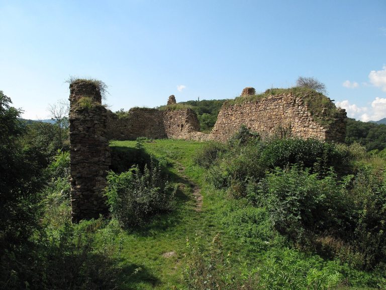 Oparno Castle: A Gothic Castle Ruin in Czechia