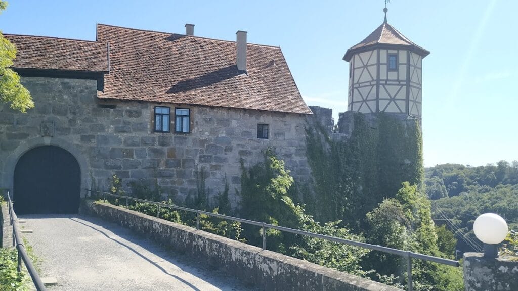 Burg Maienfels: A Jointly Held Castle in Germany 3 Burg Maienfels