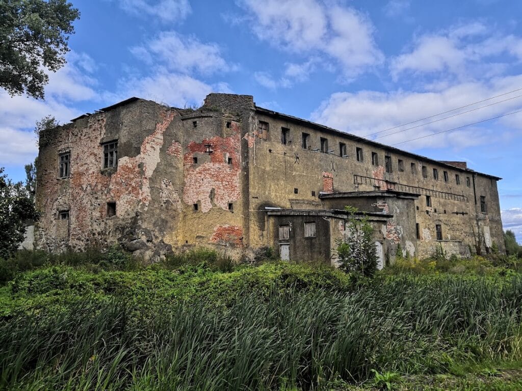 Labiau Castle: A Historic Teutonic Fortress in Polessk, Russia 6 Labiau Castle