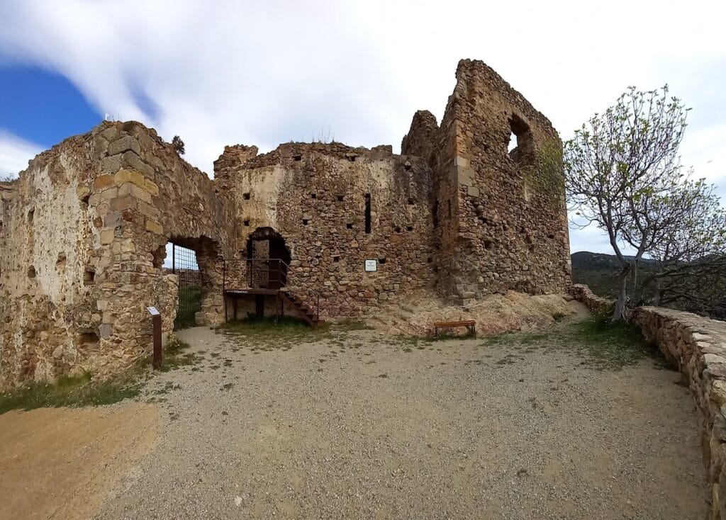 Quermançó Castle: A Historic Fortress in Vilajuïga, Spain 7 Quermançó Castle