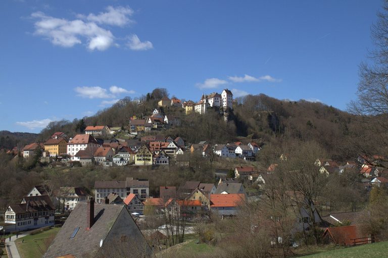 Egloffstein Castle: A High-Medieval Spur Castle in Germany