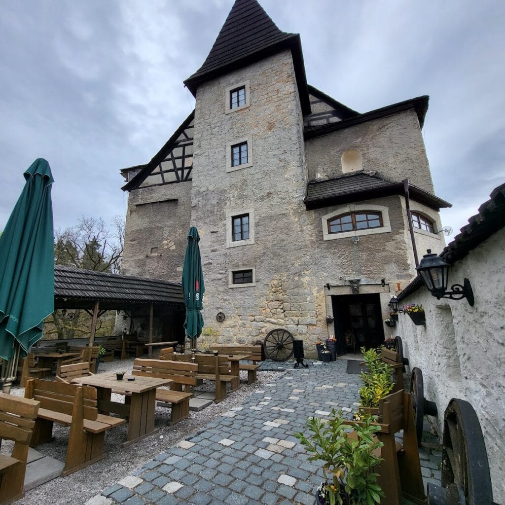 Vildštejn Castle: A Historic Medieval Stronghold in the Czech Republic 7 Vildštejn Castle
