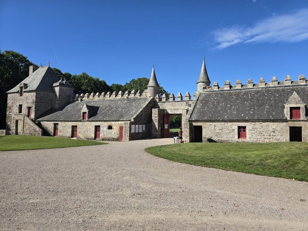 Bienassis Castle: A Multi-Period Seigneurial Residence in France 3 Bienassis Castle