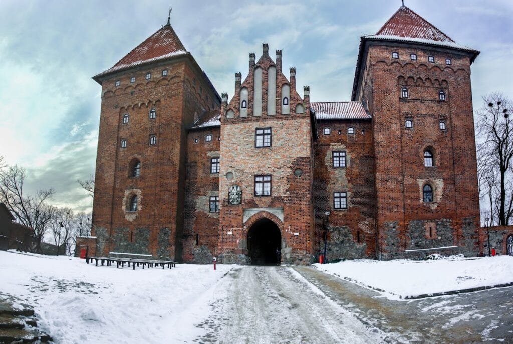 Nidzica Castle: A Gothic Teutonic Fortress in Poland 2 Nidzica Castle
