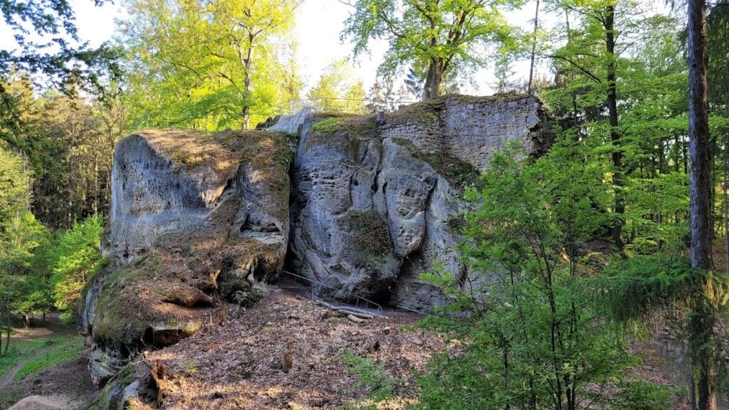 Pařez Castle: A Medieval Fortress in the Czech Republic 7 Pařez Castle