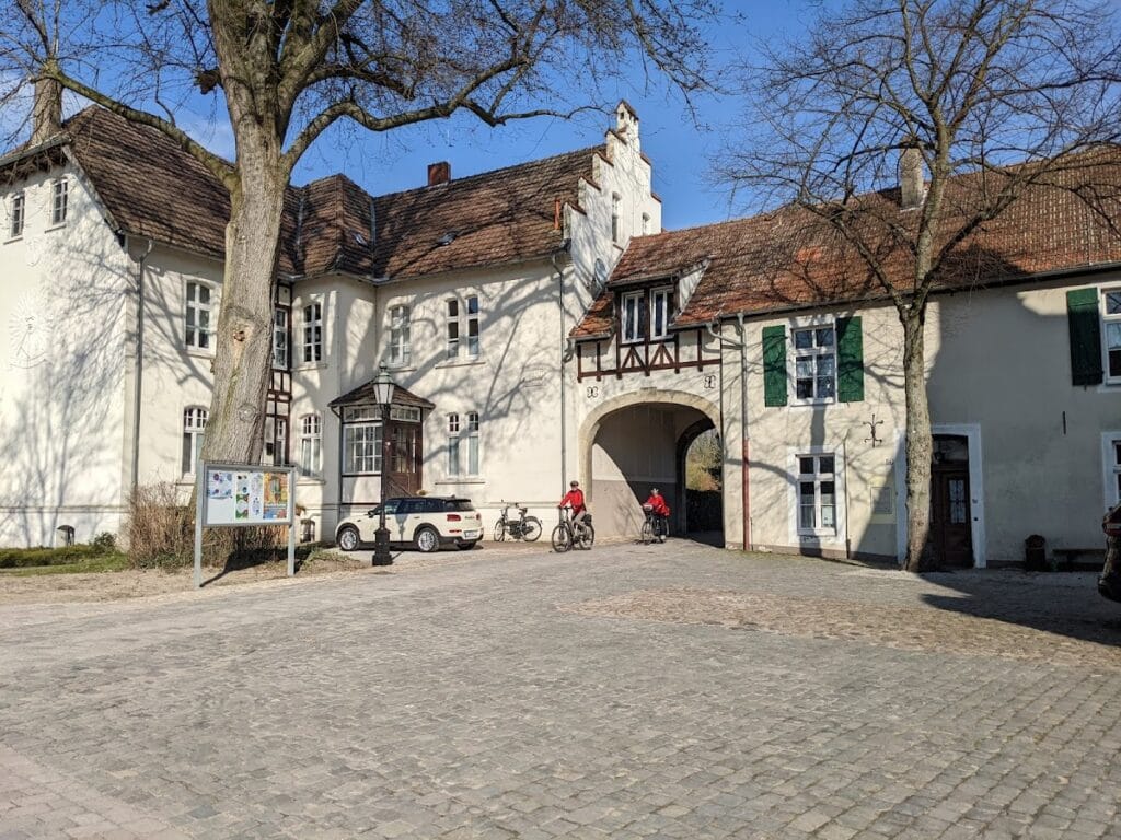 Burg Lüdinghausen: A Renaissance Water Castle in Germany 5 Burg Lüdinghausen