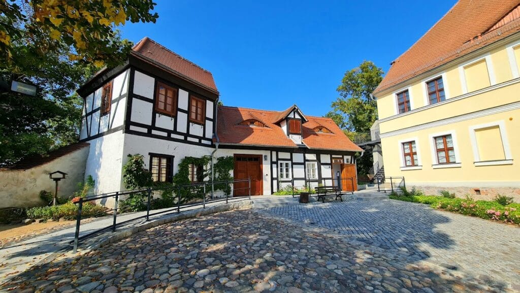 Düben Castle: A Historic Defensive and Administrative Site in Germany 3 Düben Castle
