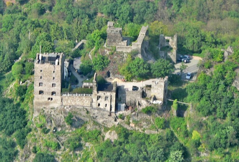 Liebenstein Castle (Rhine): A Jointly Held Hill Castle on the Middle Rhine