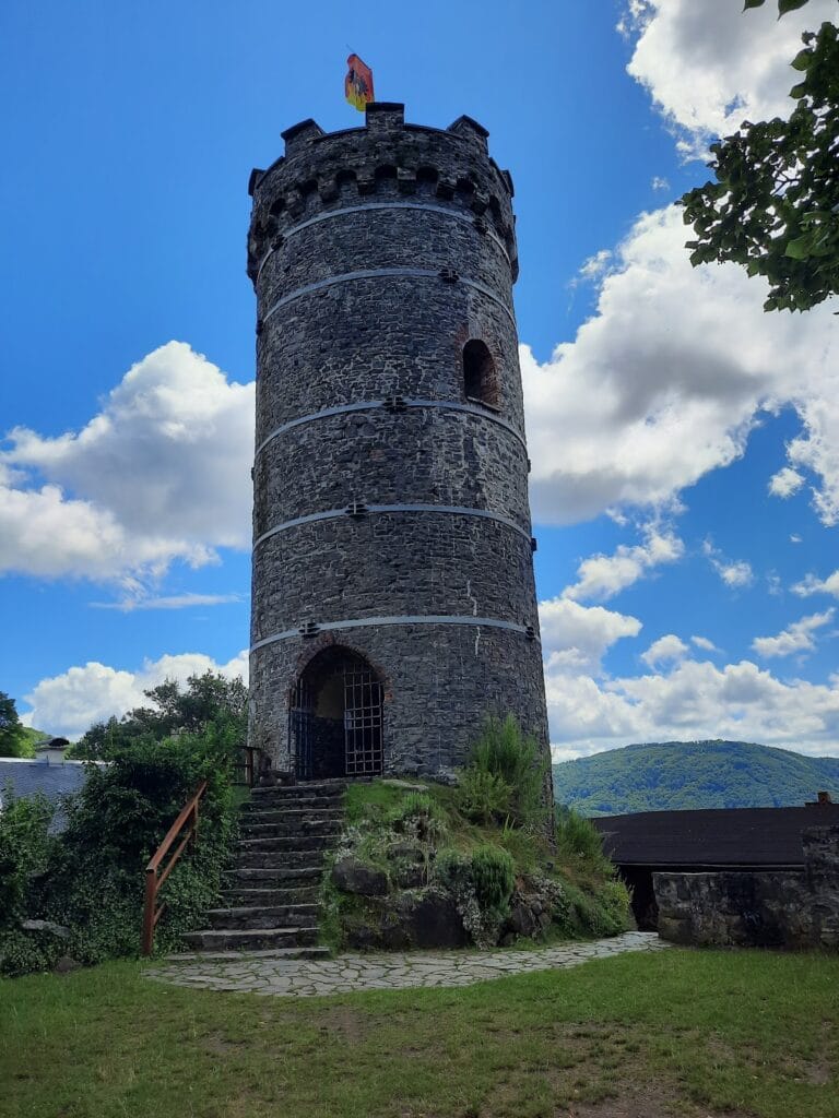 Hauenštejn Castle: A Historic Fortress in the Czech Republic 10 Hauenštejn