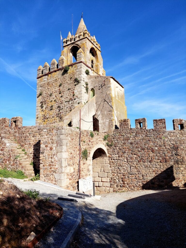Castelo de Montemor-o-Novo: A Historic Fortress in Portugal 4 Castelo de Montemor-o-Novo