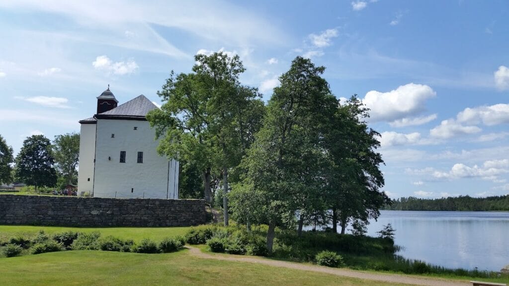 Torpa stenhus: A Medieval Castle in Sweden 2 Torpa stenhus