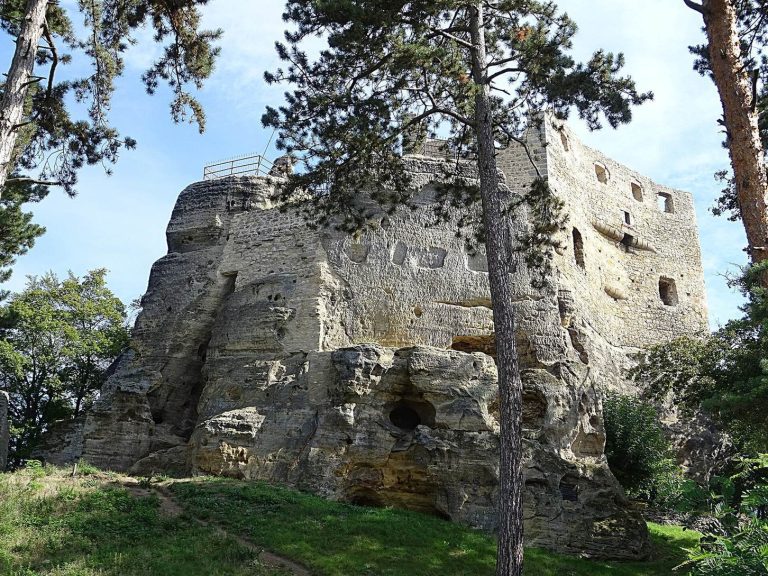 Castle Valečov: A Medieval Rock Castle in Czechia