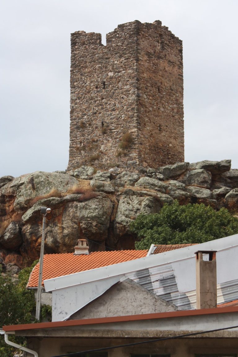 Castle of Penas Róias: A Templar Frontier Fortress in Portugal