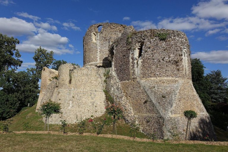 Château de Conches-en-Ouche: A Medieval Fortified Castle in France