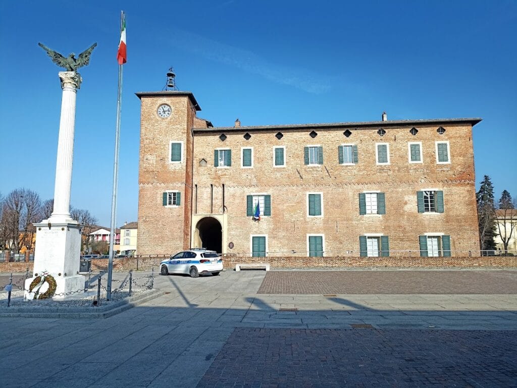 Castello di Borgonovo: A Medieval Fortress and Civic Residence in Italy 1 Castello di Borgonovo