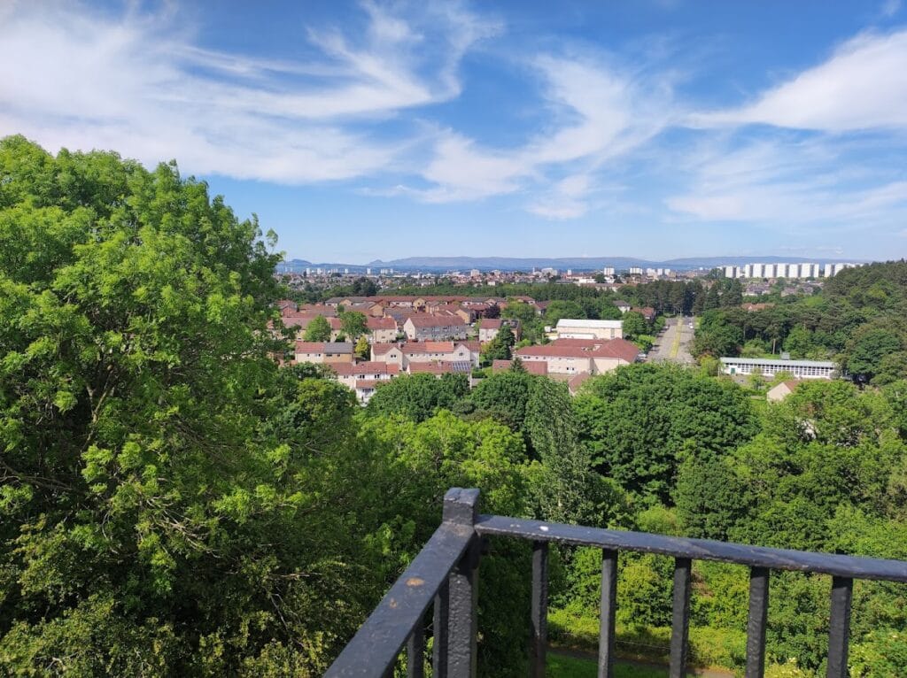 Crookston Castle: A Medieval Stronghold in Glasgow, Scotland 8 Crookston Castle