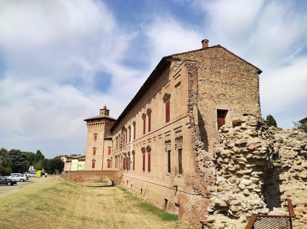Rocca dei Boiardo: A Historic Castle in Scandiano, Italy 1 Rocca dei Boiardo