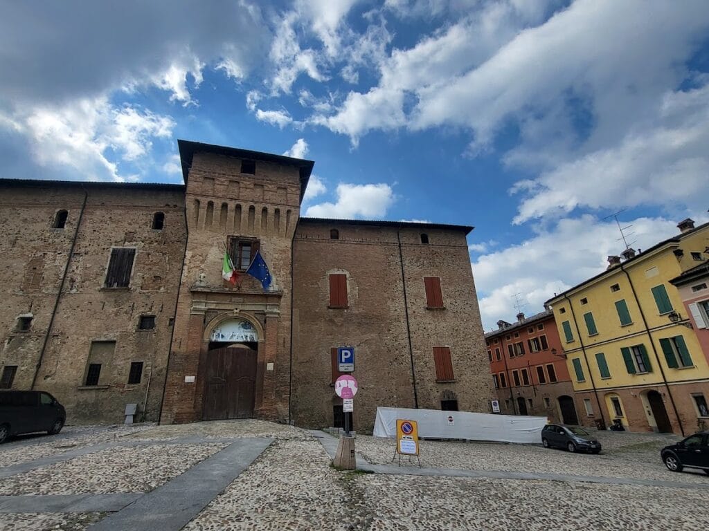 Rocca dei Boiardo: A Historic Castle in Scandiano, Italy 3 Rocca dei Boiardo