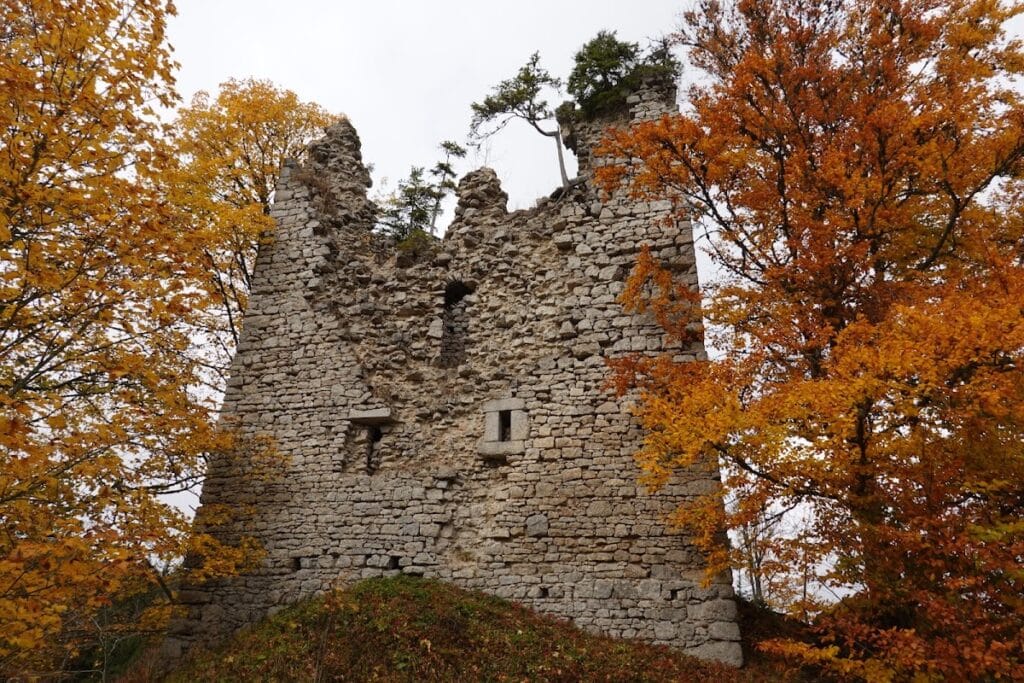 Kunžvart Castle: A Medieval Bohemian Fortress in the Czech Republic 7 Kunžvart