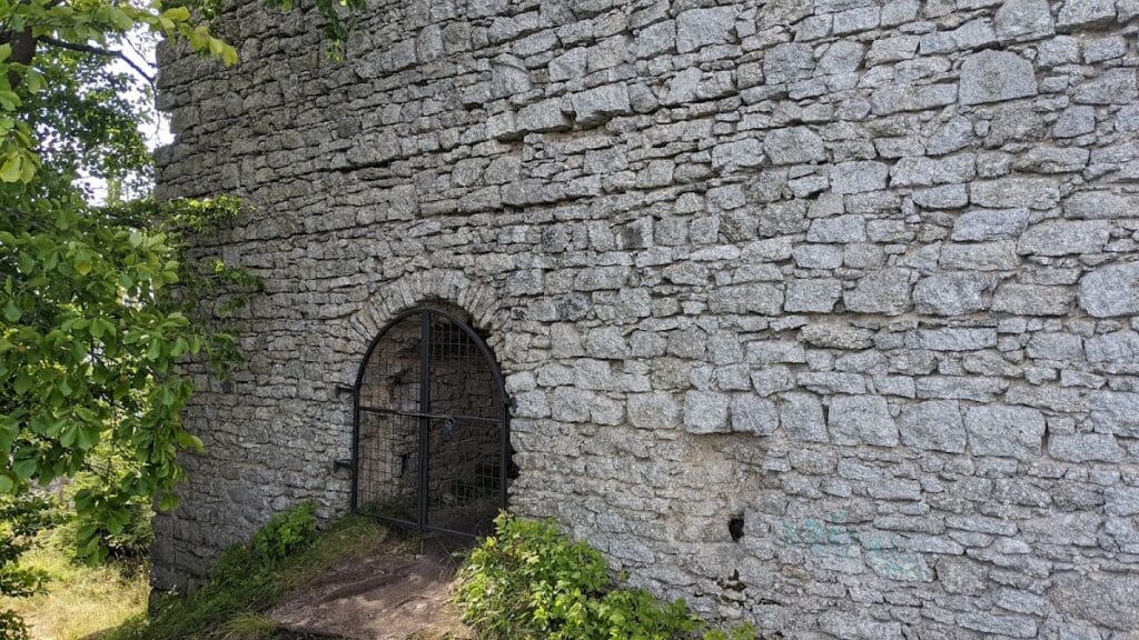 Kunžvart Castle: A Medieval Bohemian Fortress in the Czech Republic 8 Kunžvart