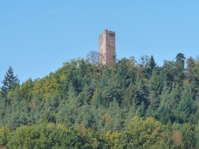Château de Waldeck (Moselle): A Medieval Lorraine Fortress