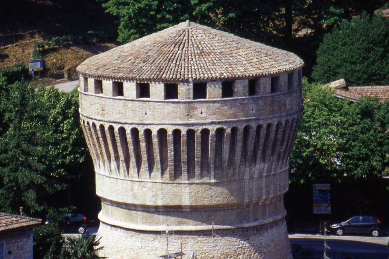 Torrione e rocca di Cagli: a Renaissance Fortress Complex in Italy
