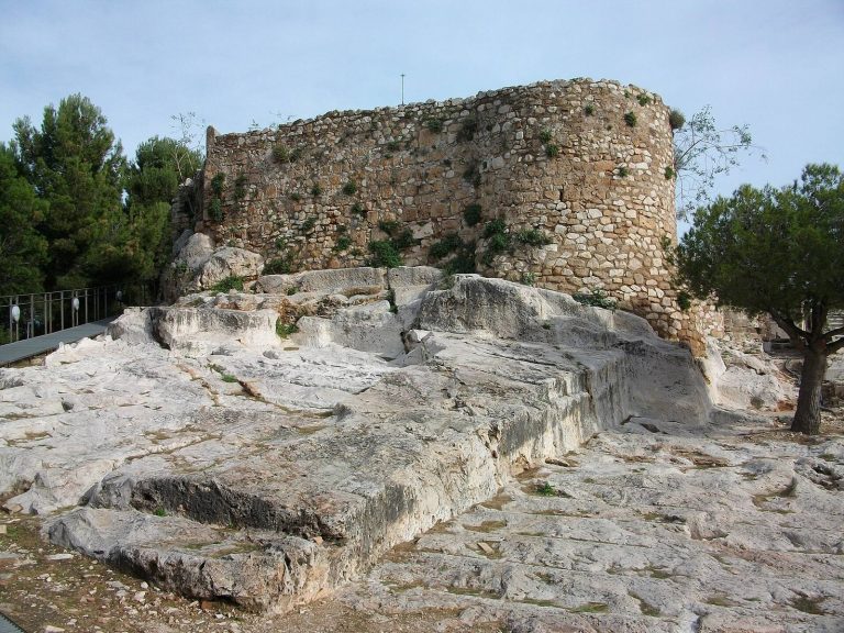 Dénia Castle: A Historic Fortress in Spain