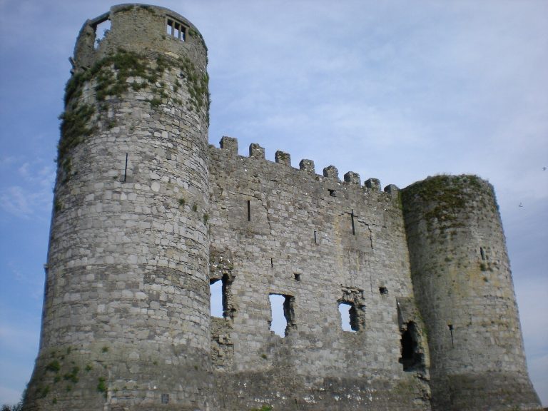Carlow Castle: A Norman Keep on the River Barrow in Ireland