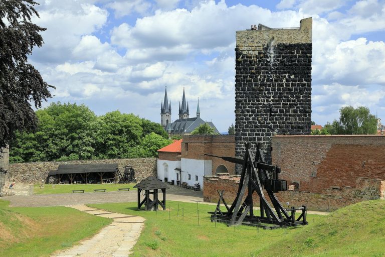 Cheb Castle: A Romanesque Imperial Palatinate in Czechia