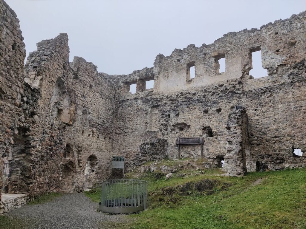 Belfort castle ruin