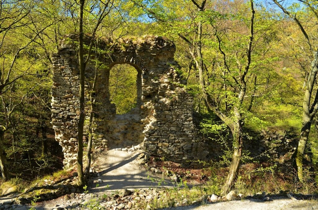 Biely Kameň: A Medieval Castle Ruin in Slovakia 6 Biely Kameň