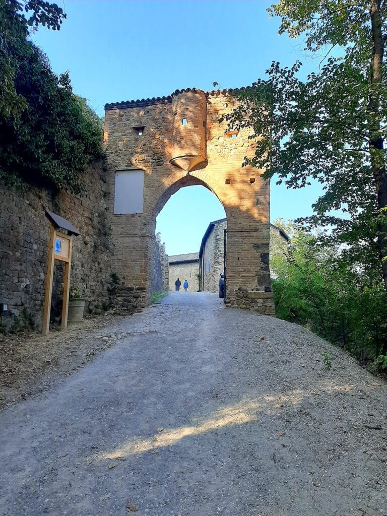 Castle of Bianello: A Medieval Hilltop Fortification in Italy 3 Castle of Bianello